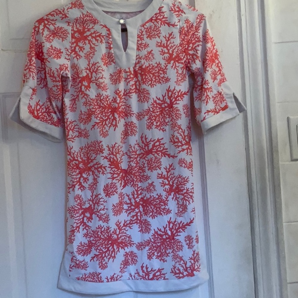Cabana Life Girls White and Coral Reef Print Swim Coverup in size 12